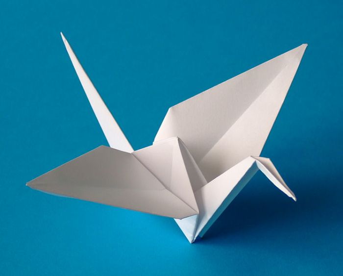 746px-origami-crane